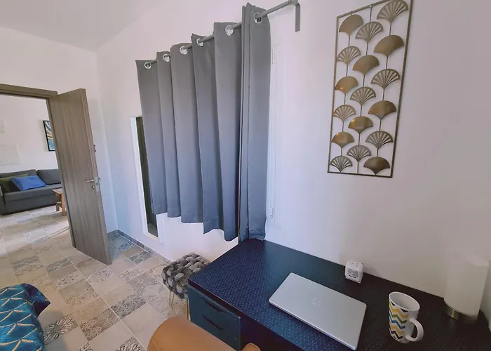 Kallipoleos Апартаменти Нікосія